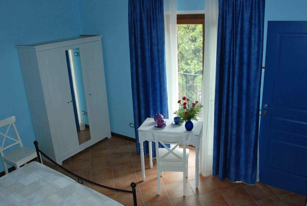 B&B La Casa Di Trizzi Como Bilik gambar